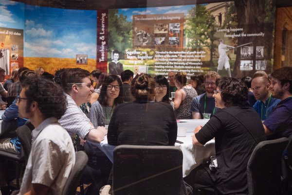 people chatting during a session at SRCCON 2018